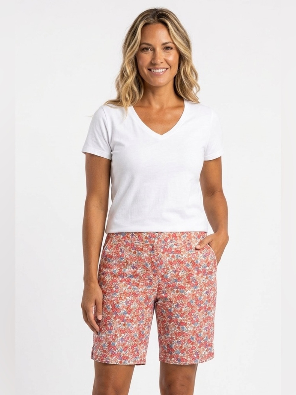 LIZ CLAIBORNE, Cotton Floral Shorts in red/yellow/pink/blue, Size 16